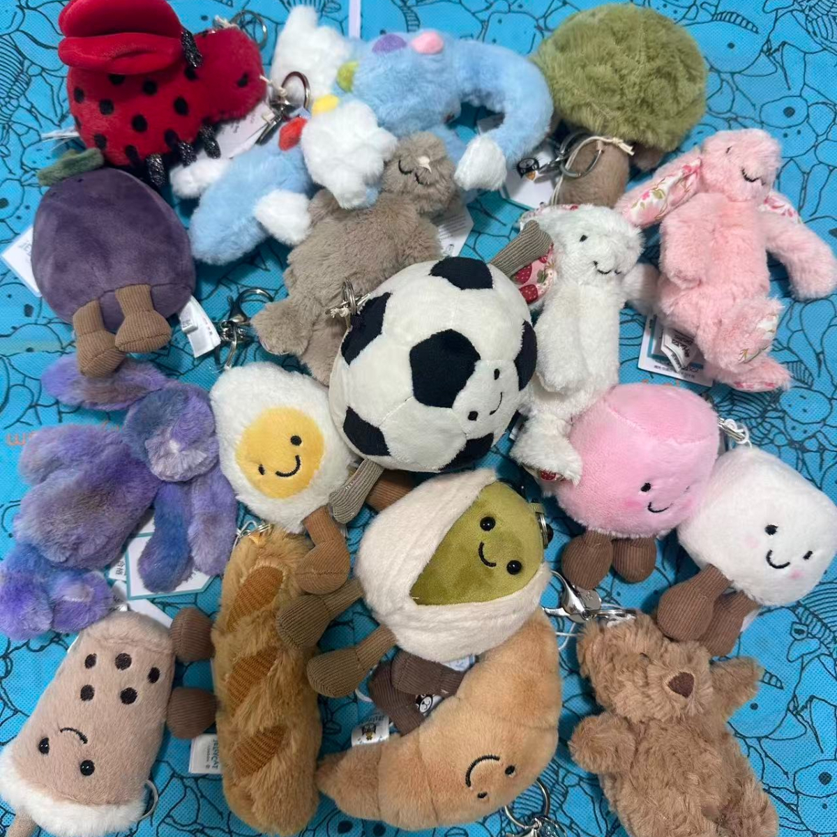 2026 JC brand plush toy keycha - Party Games Birthday recension och pris